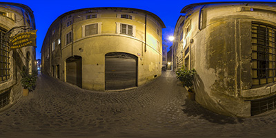 Rome - ruelle près de la Piazza Navona