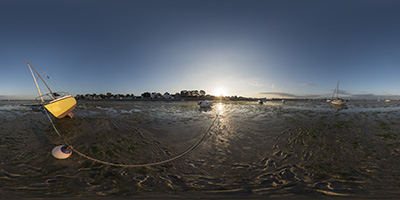 Voilier jaune sur la baie — La Baule, le Pouliguen